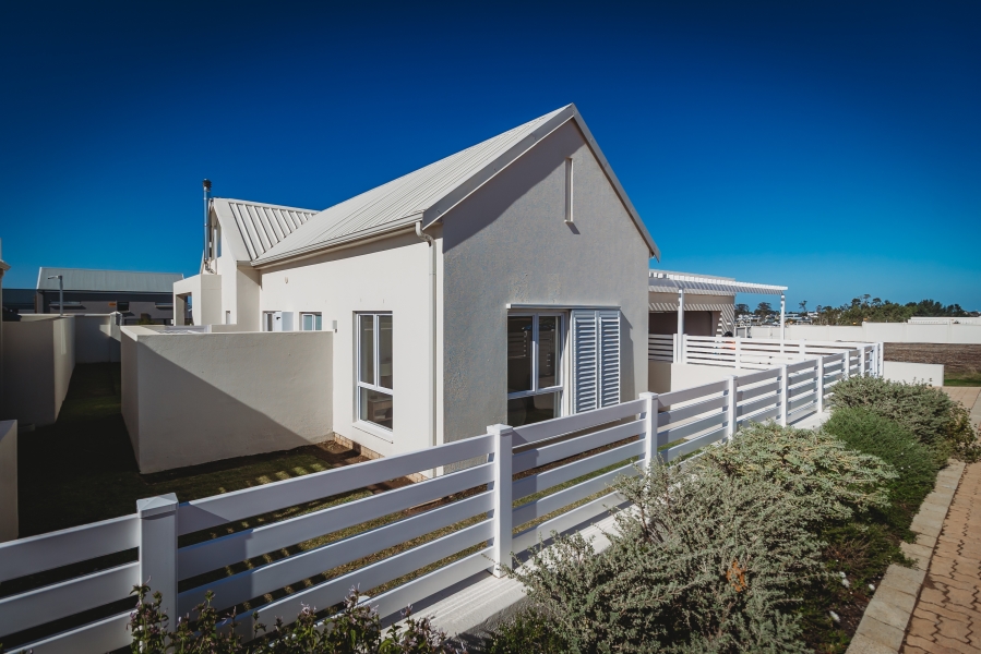 3 Bedroom Property for Sale in Kraaibosch Western Cape